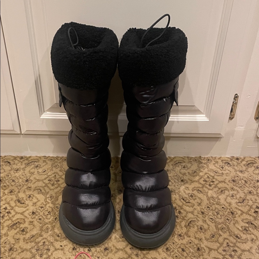 Moncler Gaia Pocket Women's Black Winter Boots